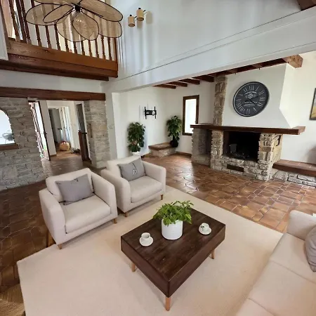 Villa Paradis - Grande Demeure Familiale Proche Puy-Du-Foυ