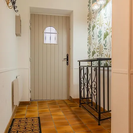 Ferienhaus Paradis - Grande Demeure Familiale Proche Puy-du-foυ Cholet