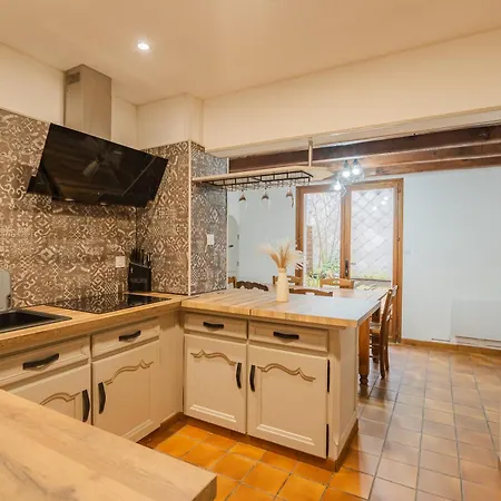 Ferienhaus Paradis - Grande Demeure Familiale Proche Puy-du-foυ