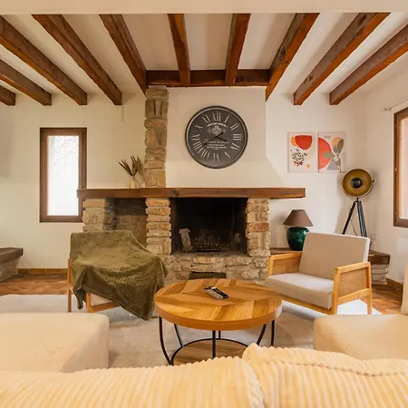 Ferienhaus Paradis - Grande Demeure Familiale Proche Puy-du-foυ Cholet