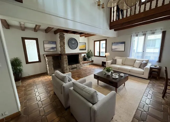 Demeure Ambroise - Proche Puy Du Fo Semesterbostad