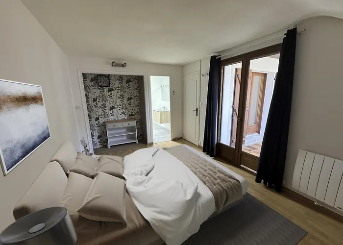 Semesterbostad Demeure Ambroise - Proche Puy Du Fo *